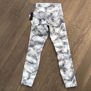 Lululemon Wunder Under HR 7/8 Tight (4) NWT